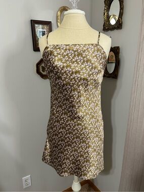 Dress Forum Olive Green Floral Mini Dress